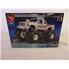 Image 2 : USA -1 Chevy Monster Truck (new)