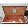 Image 6 : **Red Seal cedar chest - 38x17x23