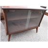 Image 2 : **Swivel china cabinet (38x16)