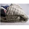 Image 2 : *Sleeping bag, blanket