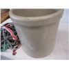 Image 3 : No 2 Medalta crock 10" tall