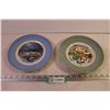 Image 1 : (2) Decorative Christmas Plates