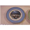 Image 2 : (2) Decorative Christmas Plates