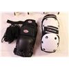 Image 4 : (3) Sets of Hockey Pads