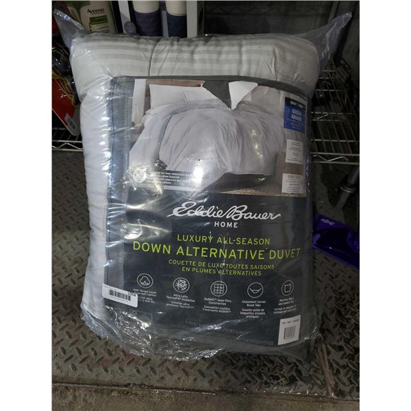 Eddie Bauer Queen Size Luxury Alternative Down Duvet