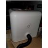 Image 2 : Dupray Newt Steam Cleaning System - OPEN BOX - SOLD AS IS