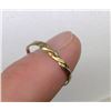 Image 5 : 10kt Gold ring with small jewel/diamond