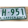 Image 3 : Australian license plate Victoria garden state