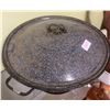 Image 2 : Bread pan & Lid Graniteware