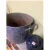 Image 5 : Graniteware pots + pans 4pc's