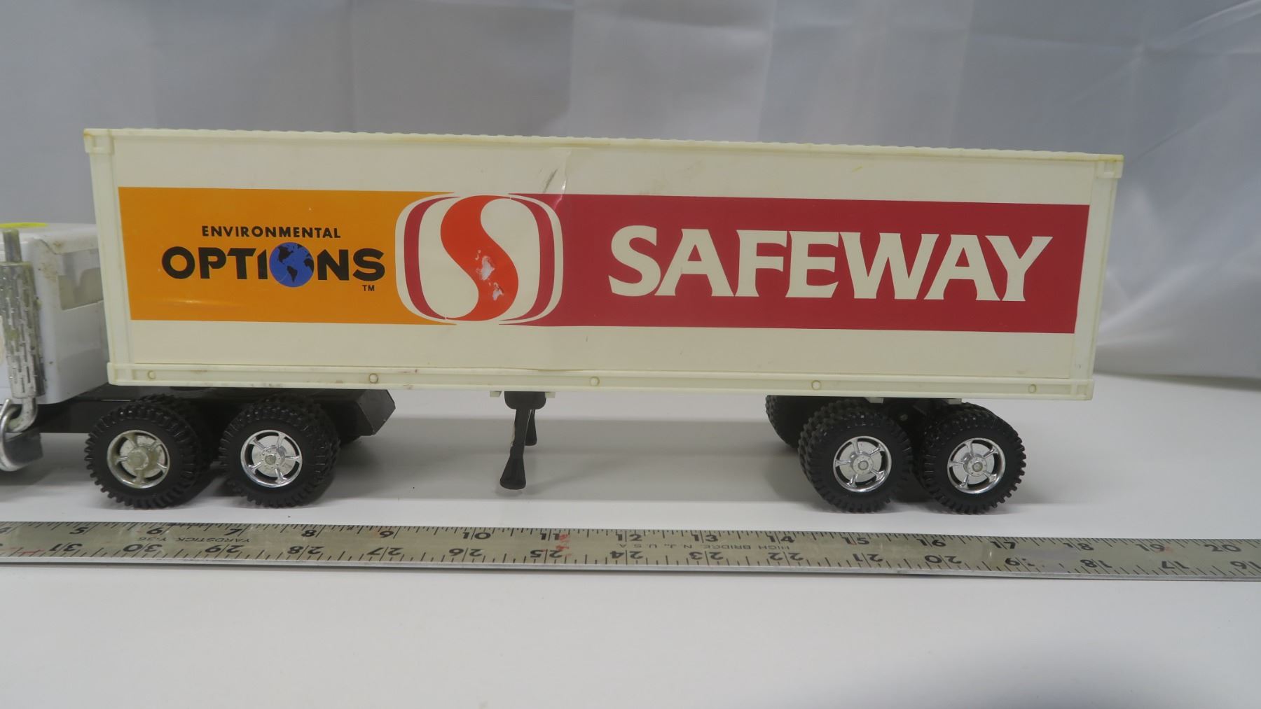 vintage safeway semi & trailer toy - Schmalz Auctions