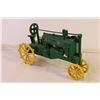 Image 2 : Cast Iron John Deere Tractor