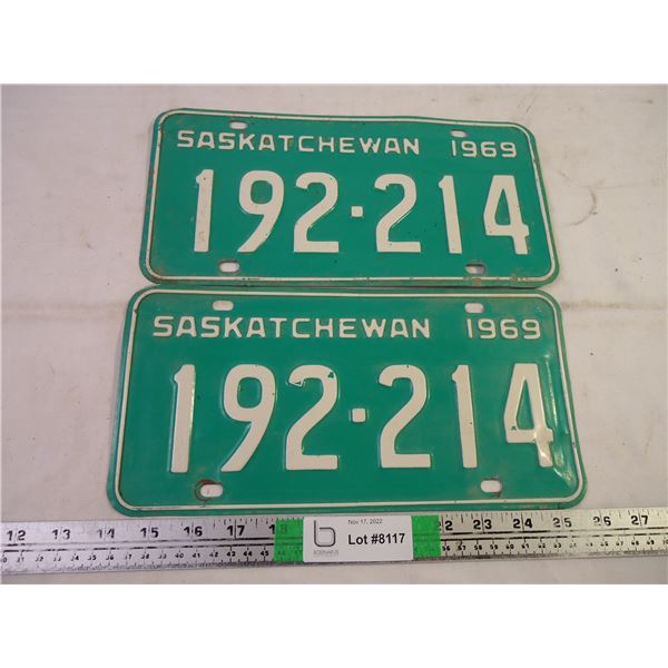 Set of 1969 Saskatchewan Plates