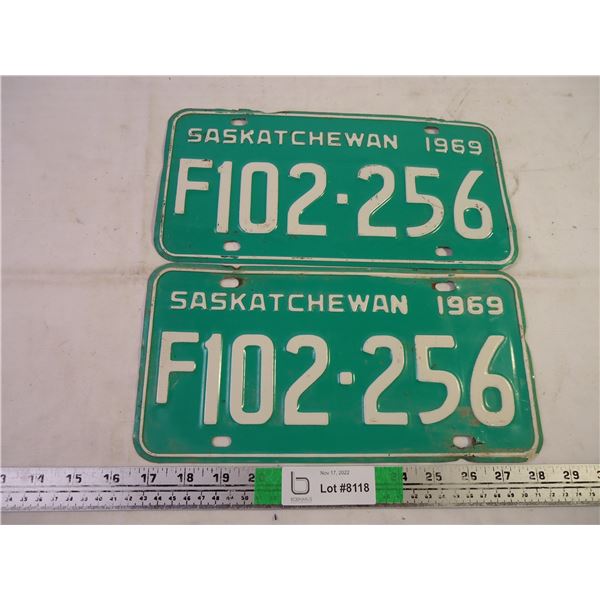 Set of 1969 Saskatchewan Farm Plates