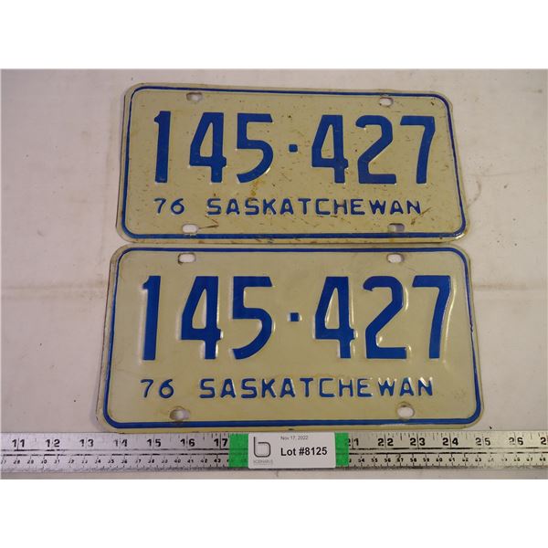 Set of 1976 Saskatchewan Plates