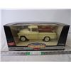 Image 1 : 1955 Chevy 3100 Cameo 1/18 scale