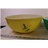 Image 2 : Set of 4 Vintage Pyrex Mixing Bowls