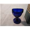 Image 2 : Cobalt blue eye bath glass with box