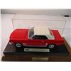 Image 2 : Ford Mustang 1964 1/2 (with showcase display) - 1:18 diecast