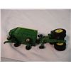 Image 3 : John Deere 1:64 farm toy