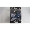Image 6 : McFarlane's Sports Picks - Goalie Dan Cloutier Vancouver Canucks (unopened) - Henrik Sedin Vancouver