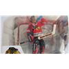 Image 3 : McFarlane's Sports Picks - Goalie Jocelyn Thibault Blackhawks (unopened) - NHL Patrick Kane Blackhaw