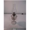 Image 1 : Oil lamp with chimney