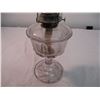 Image 2 : Oil lamp with chimney