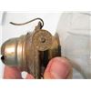 Image 3 : Oil lamp with chimney