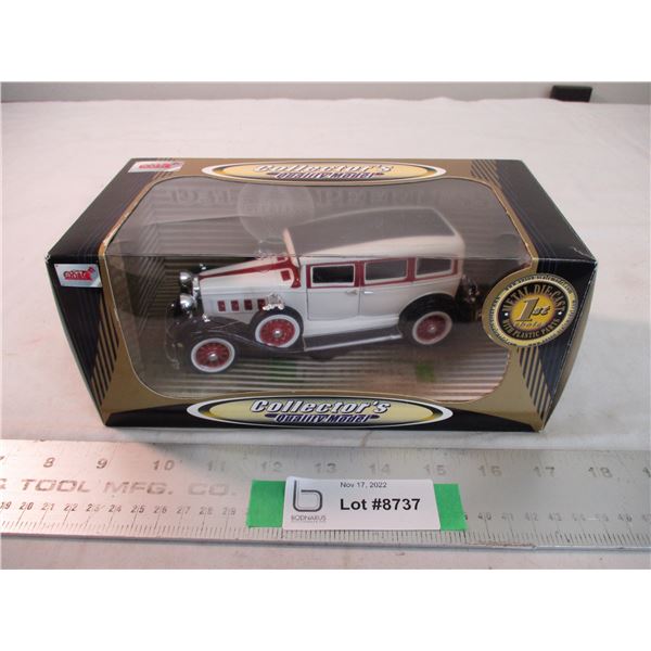 Anson 1:24 diecast 1931 Peerless