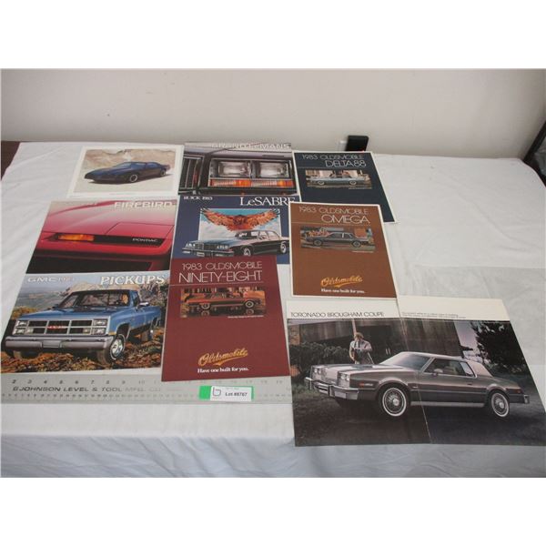 (8) Mix lot of brochures, car + truck