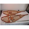 Image 1 : Vintage snow shoes made in Canada 14x48 size - Gros Louis - Village Huron Quebec