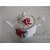 Image 2 : Royal Albert teapot - Yuletide