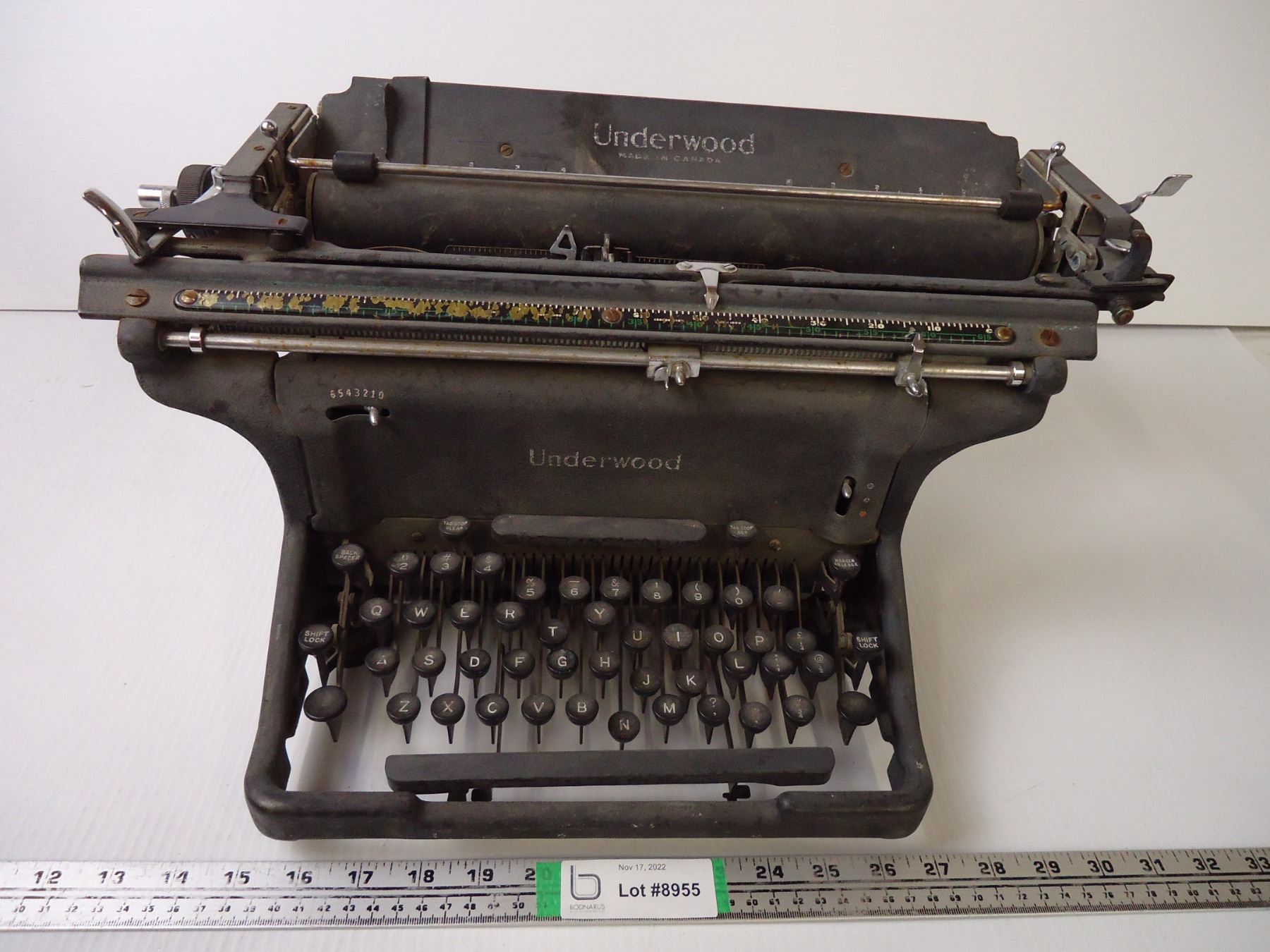 Vintage Typewriter Underwood Brand Made in Canada Bodnarus Auctioneering