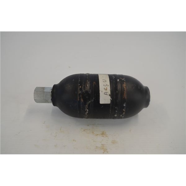 Kubota hydraulic soft drive accumulator