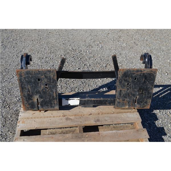 Kubota adaptor bracket for industrial euro to universal skidsteer QT, fits Kubota R520, R530 loaders