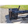 Image 5 : Kubota adaptor bracket for industrial euro to universal skidsteer QT, fits Kubota R520, R530 loaders