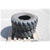 Image 4 : Dunlop Pair of 365/70R18 tires, 95% tread