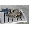 Image 2 : Caterpillar hydraulic QT, off Cat 3-4 ton excavator