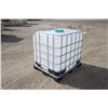 Image 2 : Unknown 200 gal liquid poly tote
