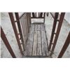 Image 4 : Unknown cattle chute with head gate