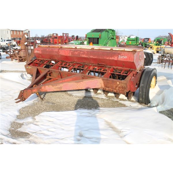IH 510 21 run seed drill, double disc