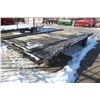 Image 4 : Unknown 16' flat rack with under carriage