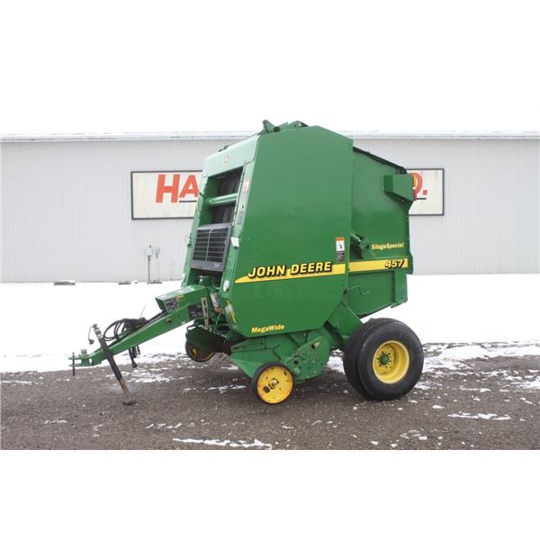 JD 457, Silage Special, 4 x 5, MegaWide pickup with gauge wheels, 31x13.50-15 flotation tires, bale