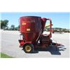Image 4 : New Holland 357 mix mill, hydraulic auger