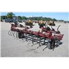 Image 4 : IH 45 18' cultivator, one owner