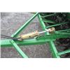 Image 11 : JD 8250 18 run seed drill, grassbox