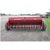 Image 7 : CIH 5300 18 run seed drill, grass box, double disc, excellent, low acres