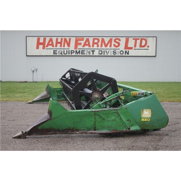 JD 920 20'  flex head, 3" knife, stainless steel floor