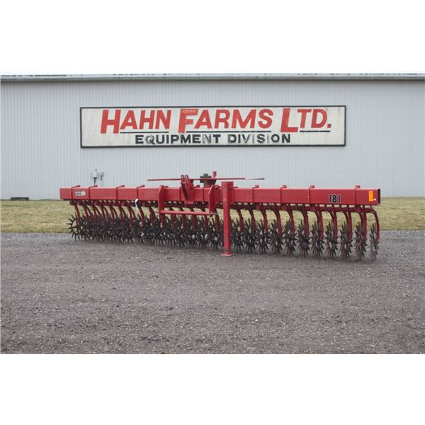 CIH 181 3pth 15' rotary hoe